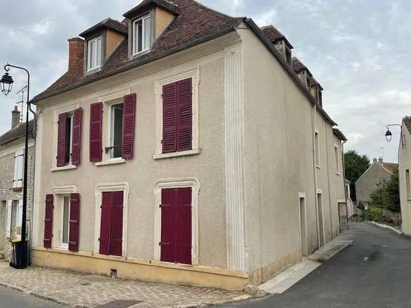 Appartement 3 pièces 220 m²