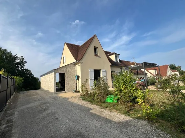 SAINT VAAST DE LONGMONT