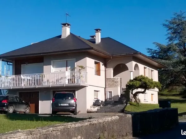 MAISON 200 m² - VUE PANORAMIQUE MONTAGNES - À 10 MIN DE CHAMBÉRY