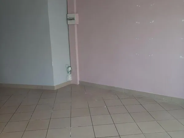 Local commercial 34 m² Pollionnay