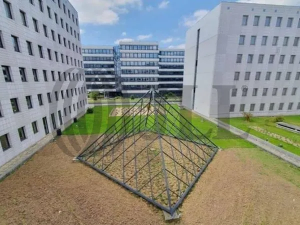 Bureaux 150 m²