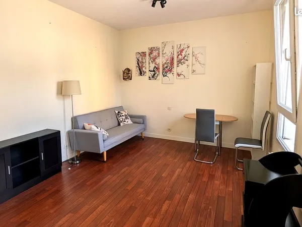 Studio meublé avec parking - Centre-ville de Quimper - Idéal étudiant(e)
