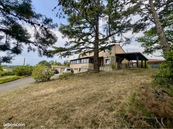 Maison 7 pièces 233m2