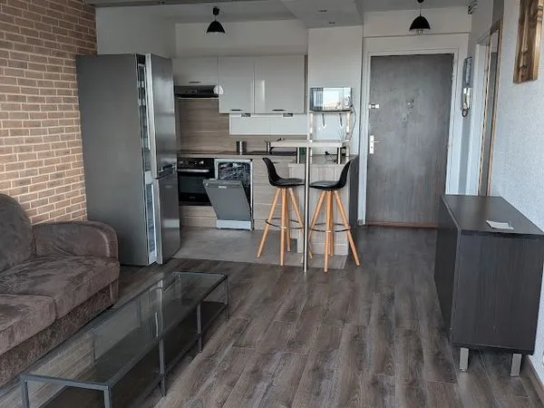Appartement meublé 34m2 + parking ssol