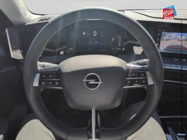 Opel Astra electric 156ch — photo 11