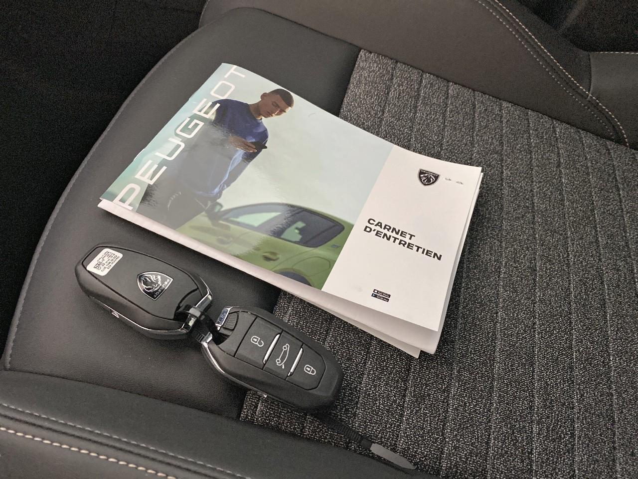 Peugeot 5008 hybrid 145 ch e-dcs6 allure — photo 18