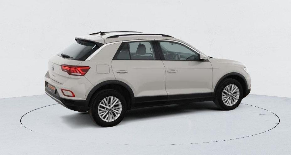 Volkswagen T-Roc — photo 8