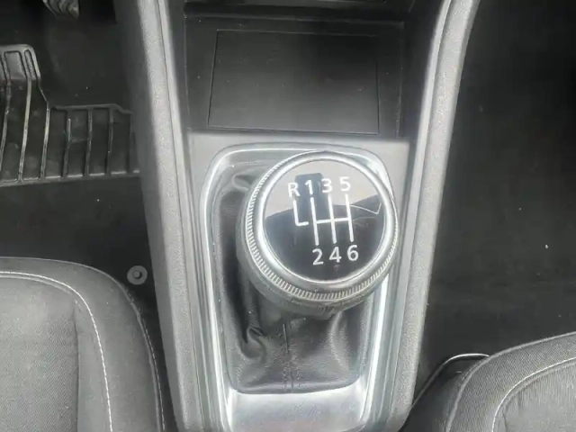 Renault Captur tce 90 - 21 — photo 29