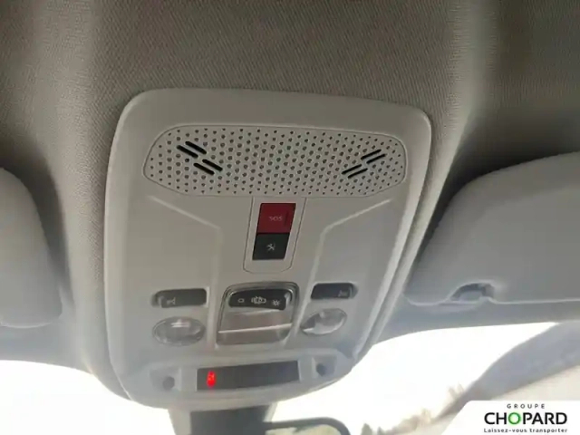Peugeot 2008 electrique 136 ch — photo 12