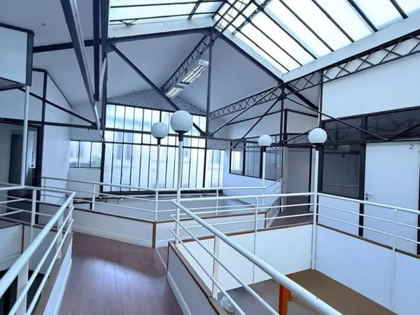 Boutique 625 m²