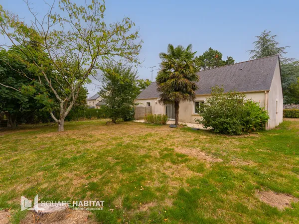 Maison de plain-pied d'environ 109 m² évolutif dans le bourg de Marsac Sur Don