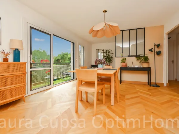 SCEAUX - 8 MIN RER SCEAUX - 4P - 65,36 M² - BALCON - 4E ET DERNIER ETAGE - CAVE - BOX ET PARKING LIB
