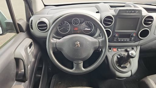 Peugeot Partner Tepee 1.6 Hdi 92 - Access – 2015 – 160420 km – Diesel – Boîte Manuelle — photo 38