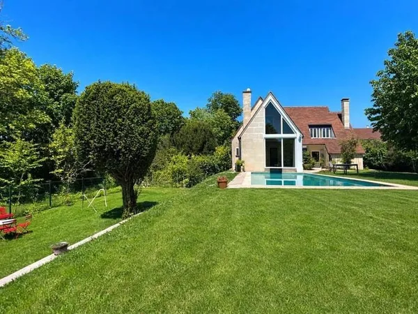 Maison 8 pièces 180 m²
