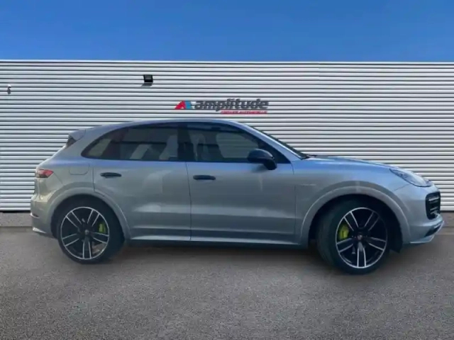 Porsche Cayenne 3.0 v6 462ch e-hybrid — photo 4