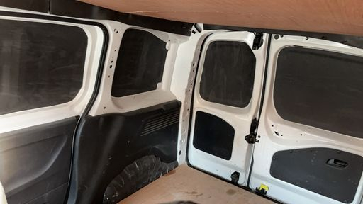 Citroen Berlingo 1.5 BlueHDI 100 - Live – 2019 – 124880 km – Diesel – Boîte Manuelle — photo 31