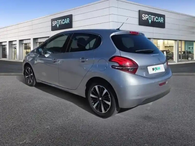 Peugeot 208 1.2 110ch tech edition s&amp;s 5p — photo 7