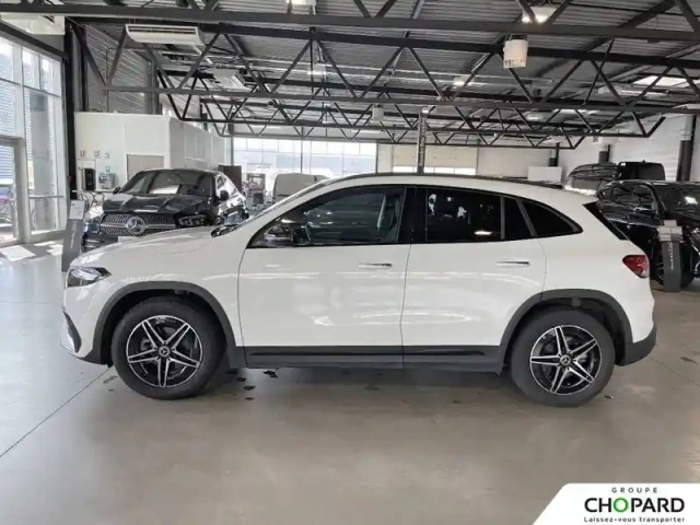 Mercedes Eqa 250+ — photo 37