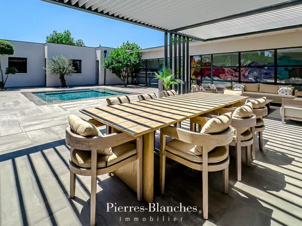 Villa d'architecte 5 pièces 270 m²