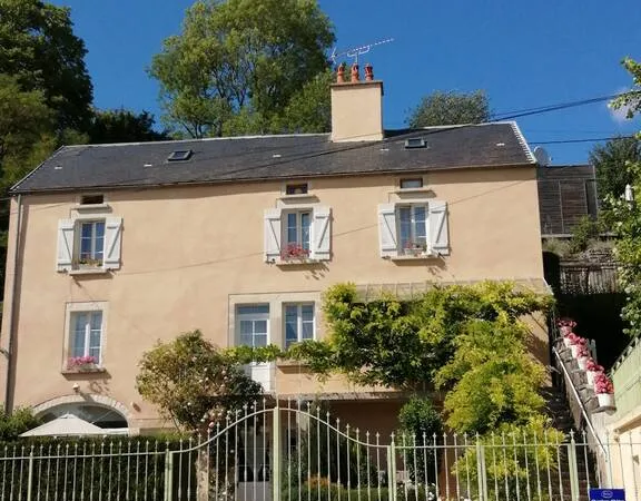 Maison 9 pièces 230 m²