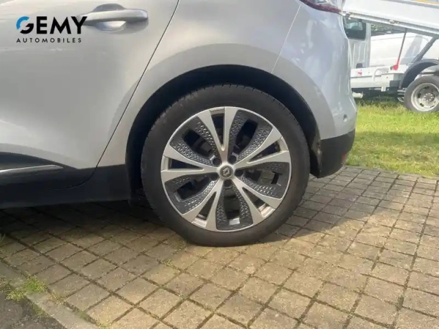 Renault Scenic dci 110 energy edc — photo 11