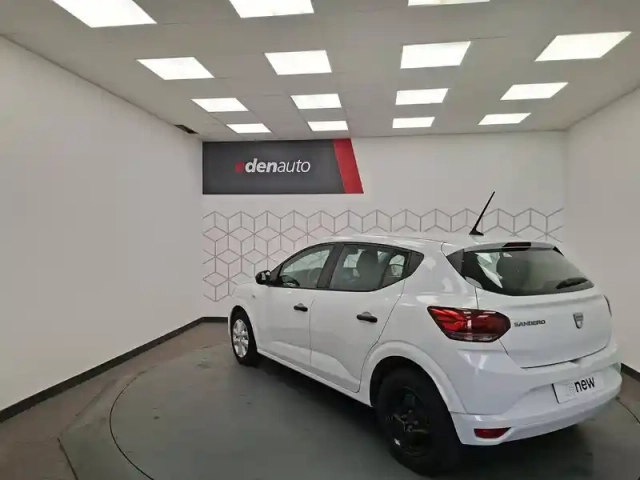 Dacia Sandero eco-g 100 — photo 15