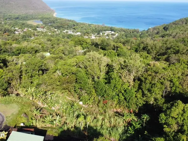 DESHAIES - À 1 km de Grande Anse - Les Hauts de Grande Anse Terrain d'Exception à bâtir de 849 m²