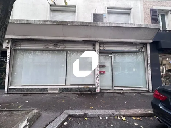 Local commercial 77 m²