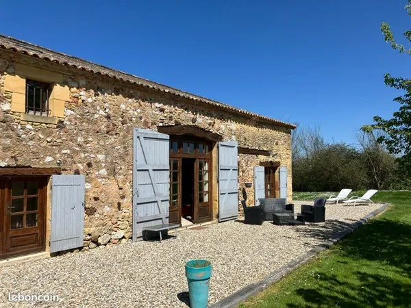 Maison T5 location moyenne durée