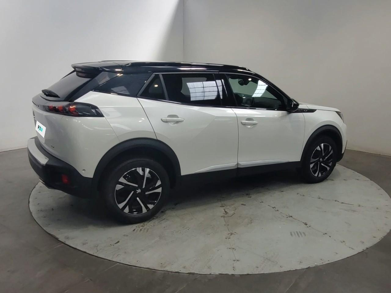 Peugeot 2008 puretech 130 s&s eat8 gt — photo 5