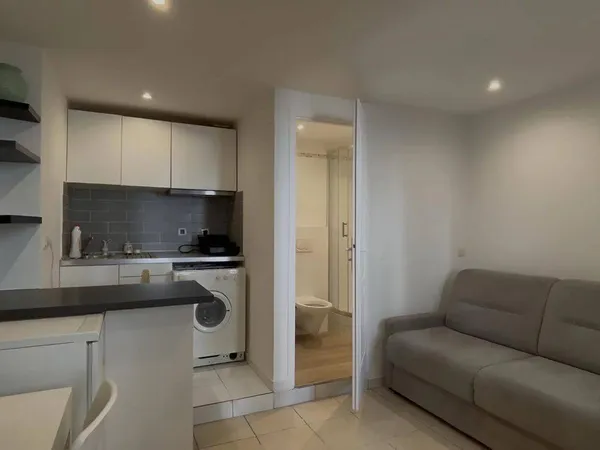 Studio 1 pièce 16 m²