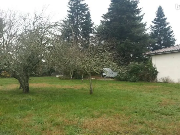 Terrain 650 m² Parempuyre
