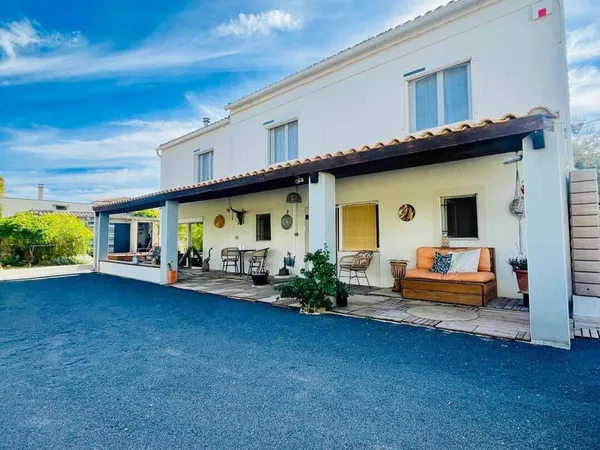 Maison 5 pièces 160 m²