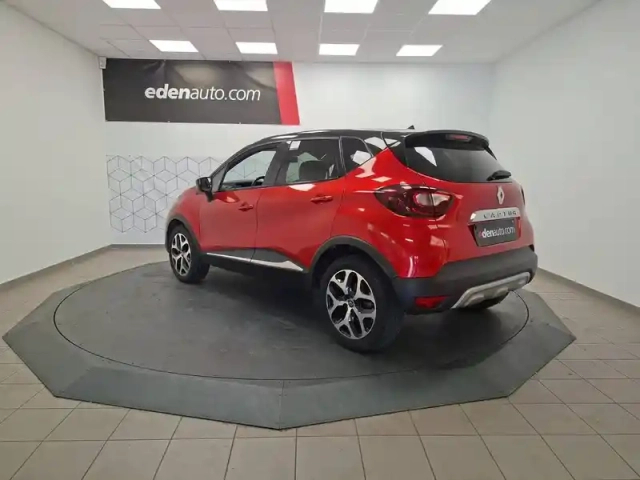 Renault Captur dci 90 energy edc — photo 3