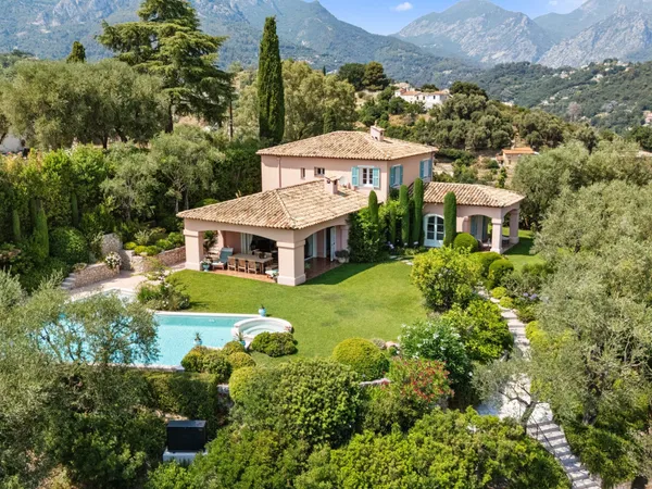 Villa provençale avec vue mer panoramique à Menton, Serres de la