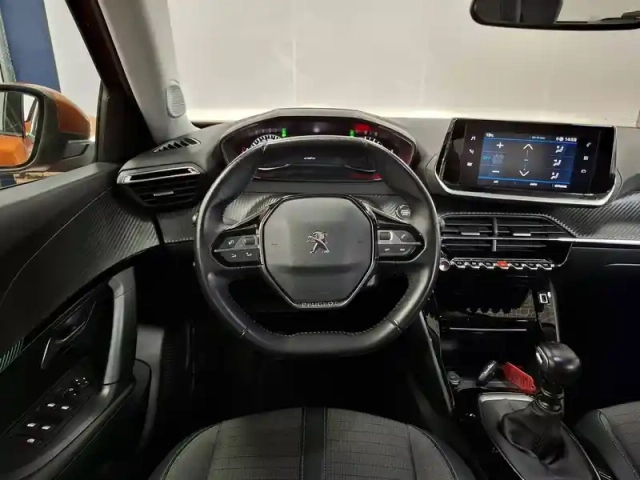 Peugeot 2008 puretech 100 s&amp;s bvm6 — photo 16