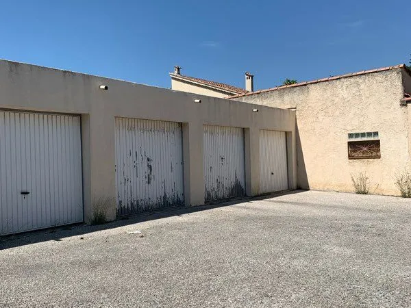 Garage et parking Vente Six-Fours-les-Plages 15m² 31000€