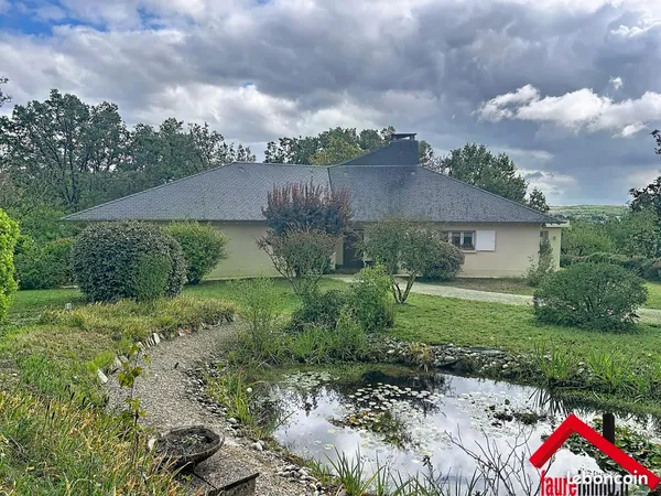 Maison 7 pièces 233 m²