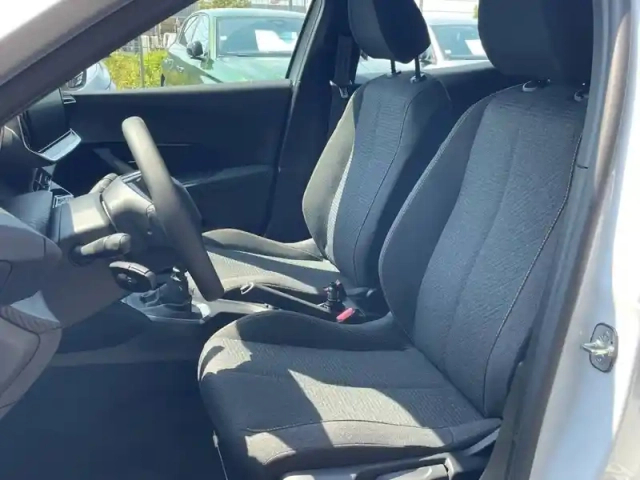 Peugeot 2008 100 s&amp;s bvm6 — photo 26