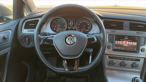 Volkswagen Golf 1.6 TDI 110 - Trendline – 2015 – 152683 km – Diesel – Boîte Manuelle — photo 27