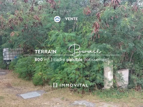 À VENDRE Terrain constructible de 800 m2 Lotissement à G