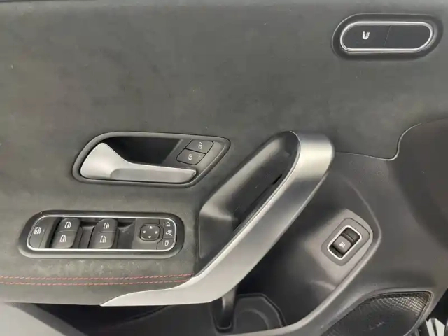 Mercedes Cla coupé 250 e hybrid eq 8g-dct — photo 62