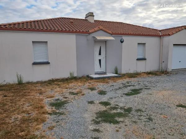 Maison de plain-pied non mitoyenne 92 m² à Pornic - Terrain 500 m² - 3 chambres + garage
