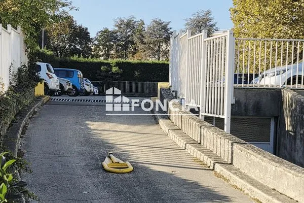 Parking 13 m²