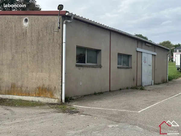 Local 300 m² Vatimont