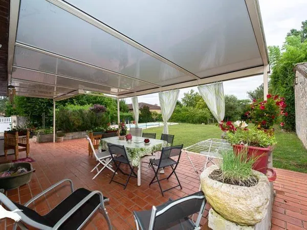 Maison 5 pièces 185 m²