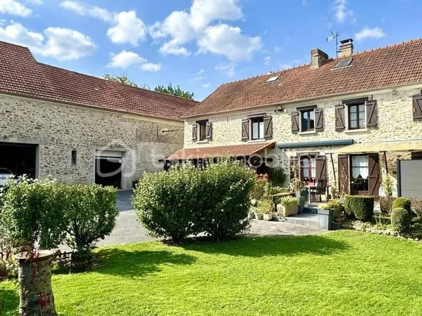 Ferme 10 pièces 390 m²