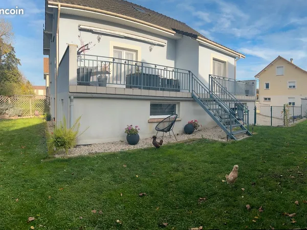 Maison Location Saint-Pierre 7p 180m² 1200€