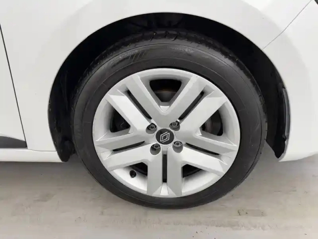 Renault Clio tce 90 — photo 35