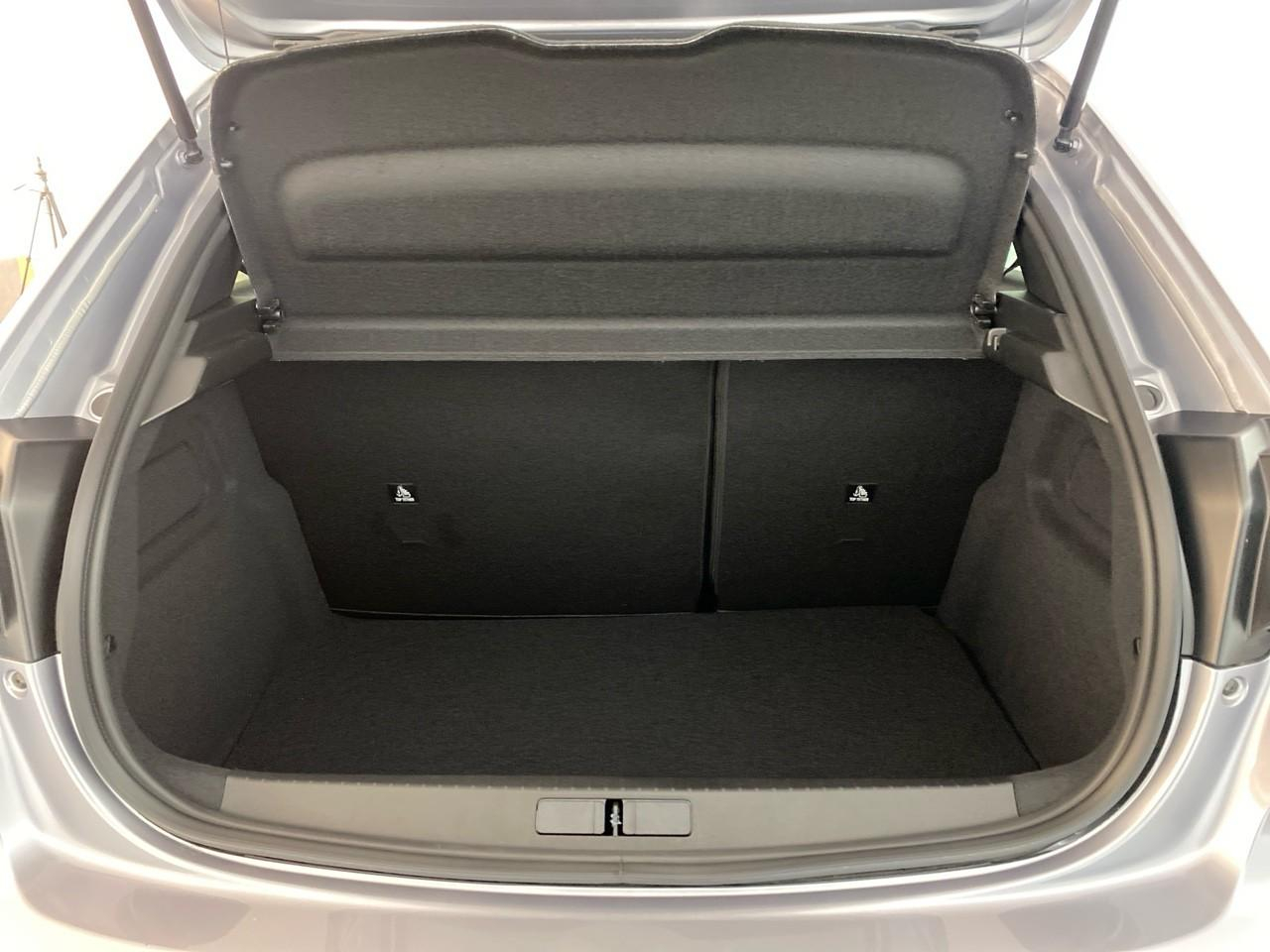 Peugeot 208 hybrid 145 ch e-dcs6 gt — photo 6